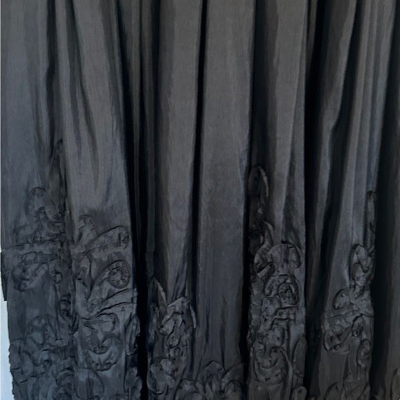 Patra Ball Gown - Picture 2 of 6